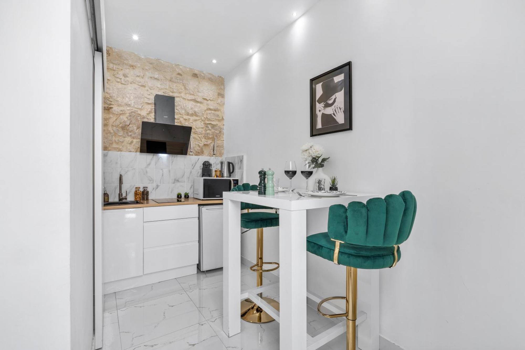 2 - Hyper Centre - Air-conditioned - Terrace - Quiet - Tramway - Equipped Kitchen - Wifi Apartamento Nice